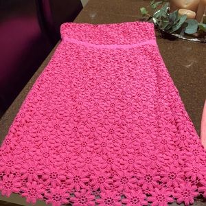 Strapless LILLY, fuschia, lined with boning.  EUC